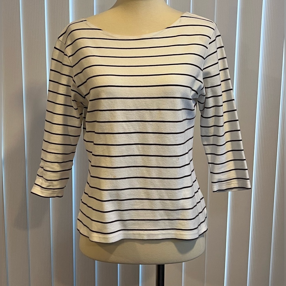 🖤Talbots Top - Picture 2 of 6